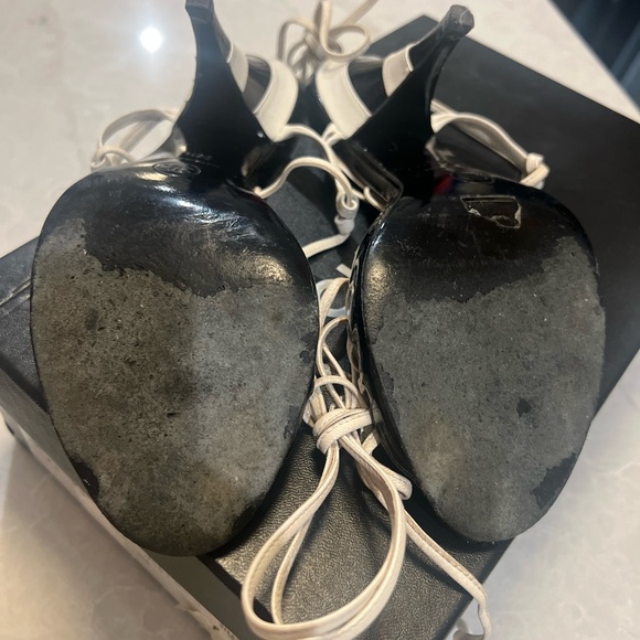 Chanel wraparound sandals size 6,5 come withh box - Picture 9 of 12